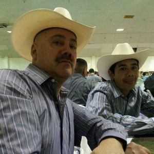 Meet your Posher, Juan